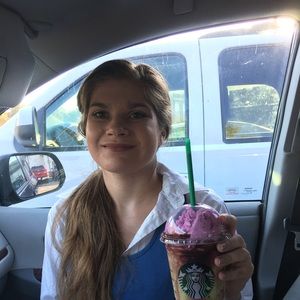 Meet your Posher, Evy